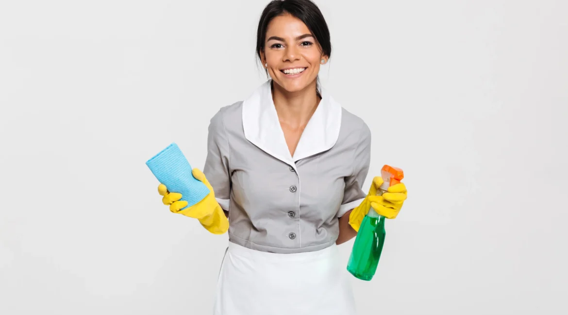 Postes d’agent de nettoyage : salaire, avantages