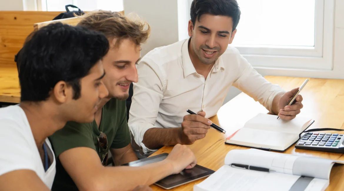 Des emplois faciles pour les étudiants pour gagner un revenu supplémentaire
